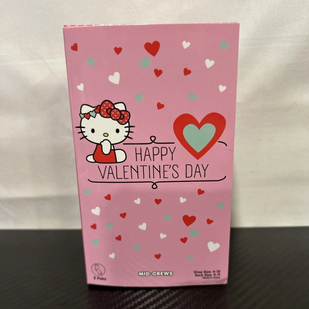 NEW Hello Kitty Valentine Mid-Crew Socks Gift‎ Set 2 Pair Women 9-11